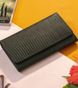 Green 100% Genuine Leather Lizard Embossed RFID Wallet (7.25×4.5)